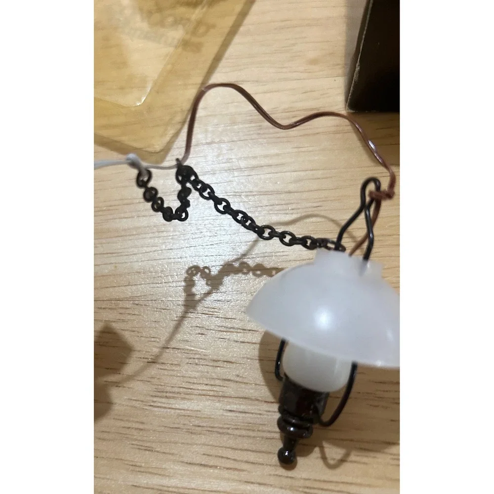 Concord Miniatures Hanging Lamp White Vintage Dollhouse Light M438 12V UNTESTED